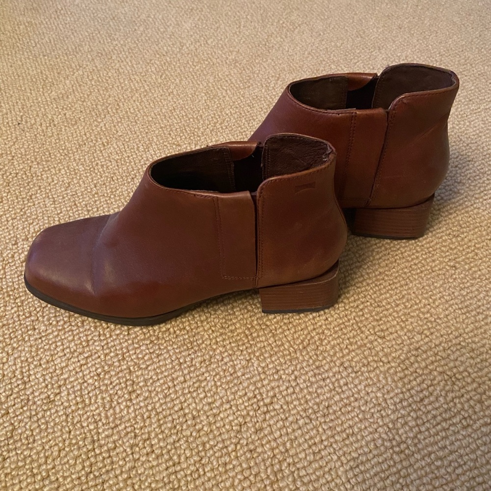 Camper light brown ankle boots